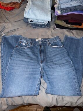Abercrombie & Fitch Light Blue Straight Leg Women’s Jeans